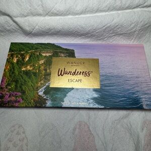 Wander Beauty Wanderess Escape eyeshadow palette